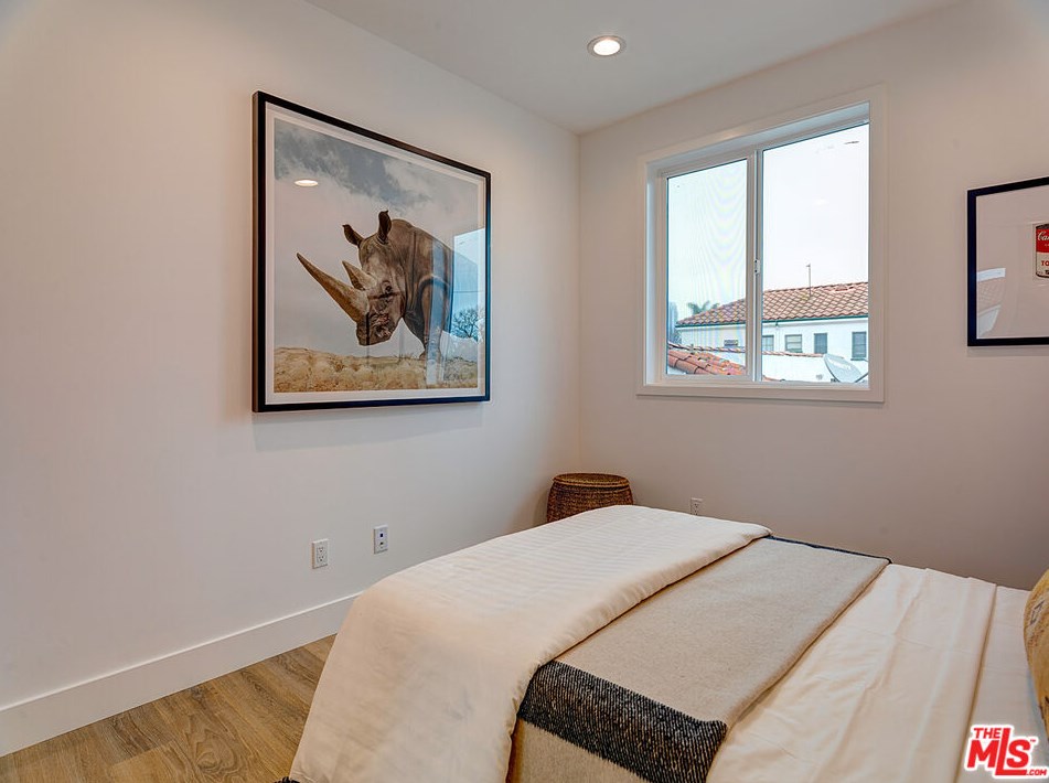 10560 Ayres Ave, Los Angeles CA  90064-3343 exterior