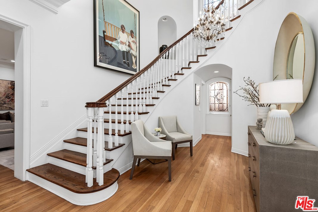 10248 Century Woods Dr, Los Angeles CA  90067-6304 exterior