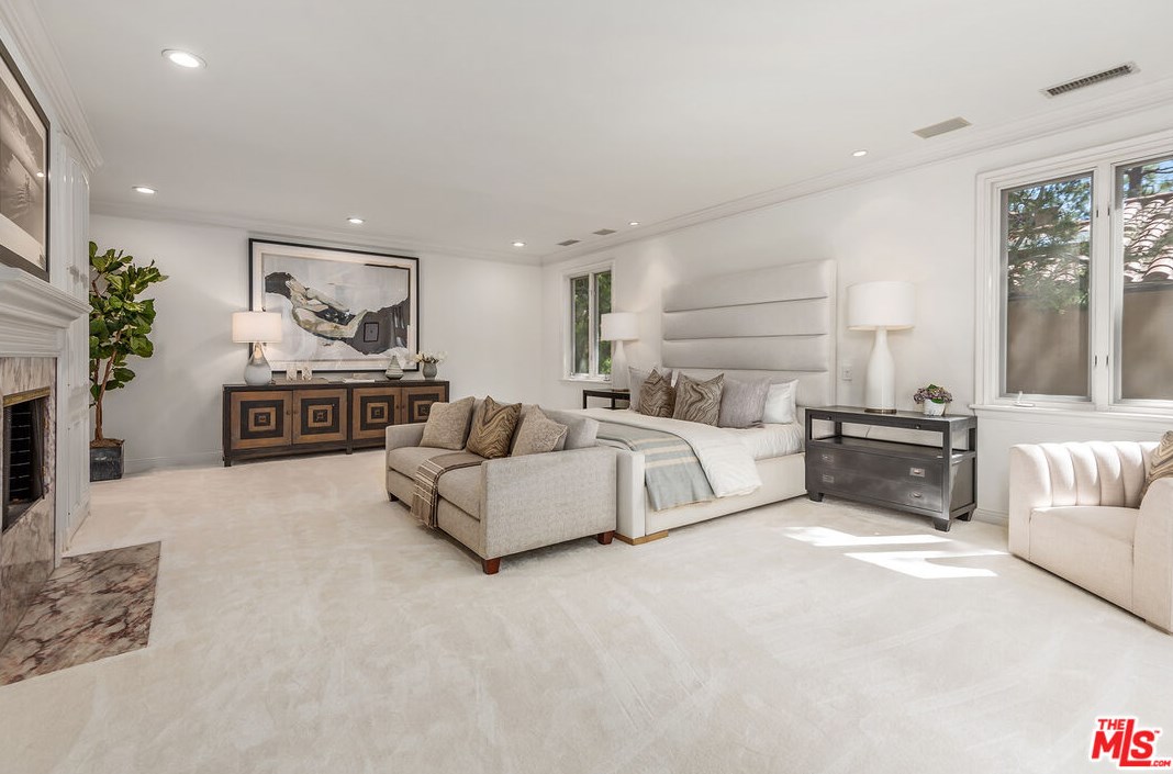 10248 Century Woods Dr, Los Angeles CA  90067-6304 exterior
