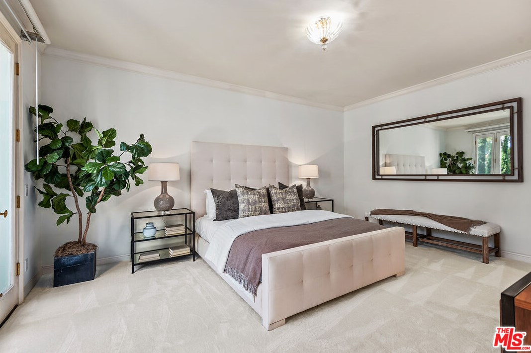10248 Century Woods Dr, Los Angeles CA  90067-6304 exterior