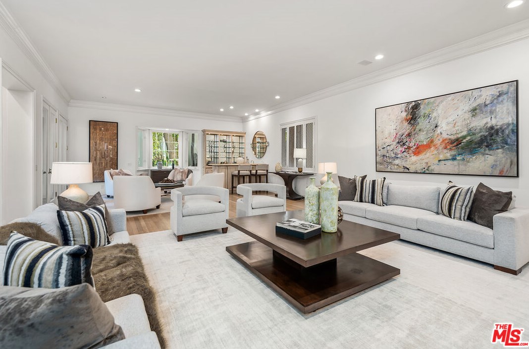 10248 Century Woods Dr, Los Angeles CA  90067-6304 exterior