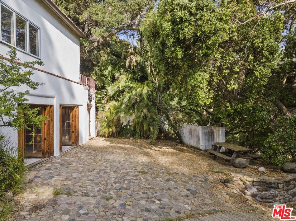 256 Old Topanga Canyon Rd, Topanga, CA 90290