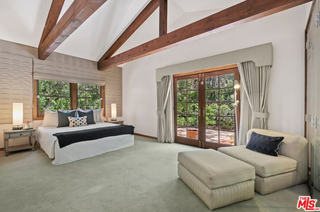 3030 Antelo View Dr, Los Angeles CA  90077-1608 exterior