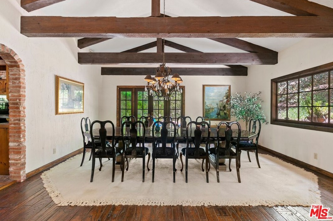 3030 Antelo View Dr, Los Angeles CA  90077-1608 exterior