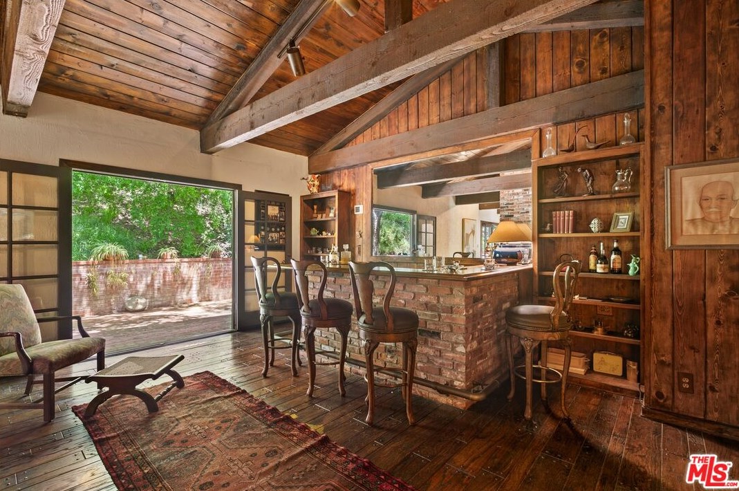 3030 Antelo View Dr, Los Angeles CA  90077-1608 exterior