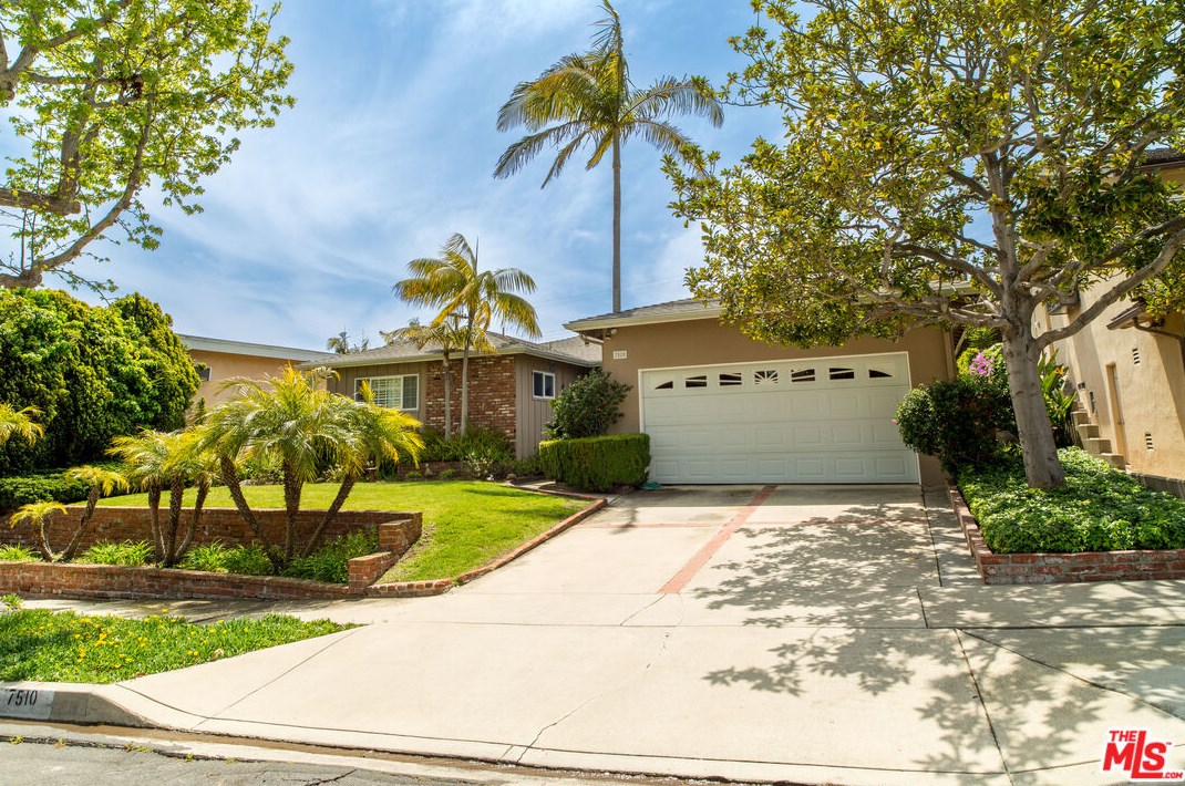 7510 88th Pl, Los Angeles, CA 90045-3415