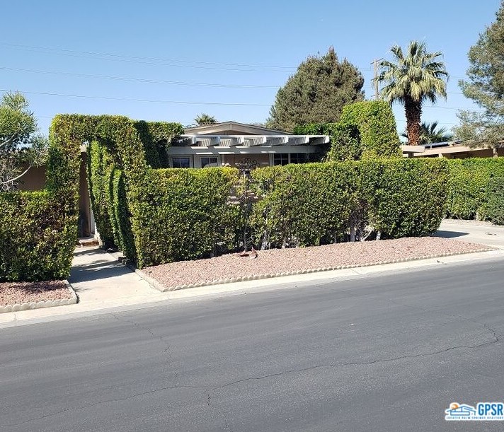 288 Coble Dr, Cathedral City, CA 92234-6610