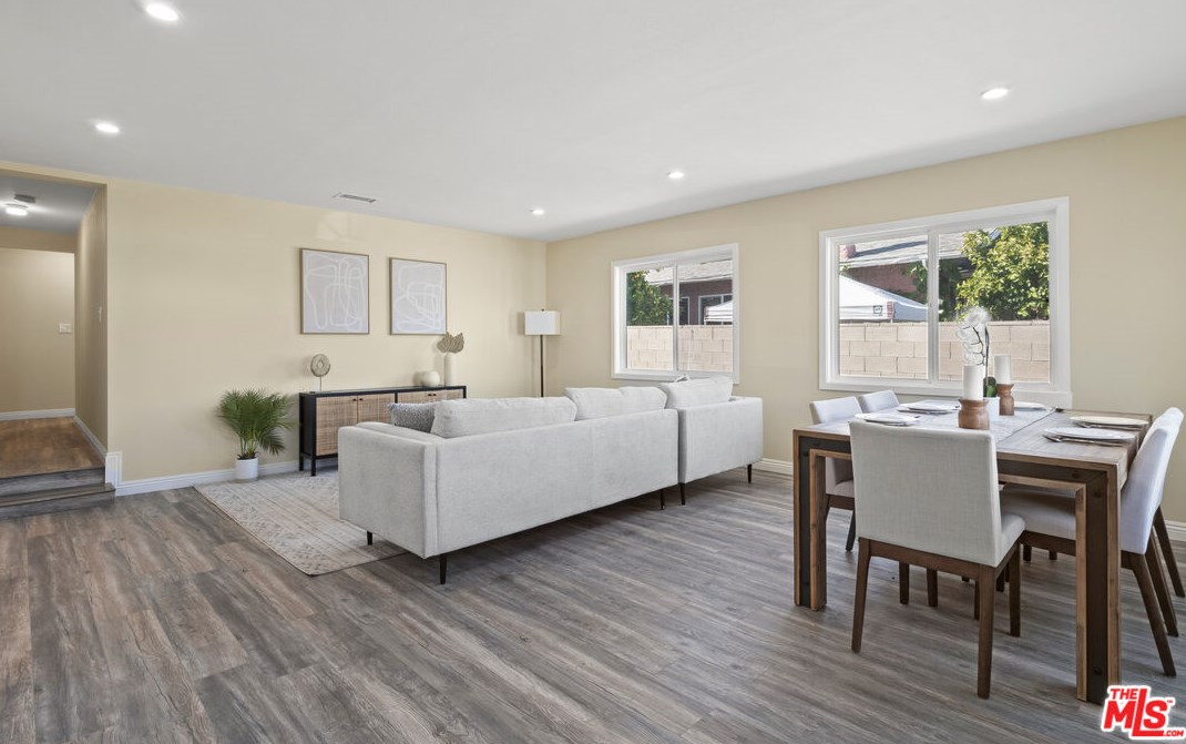 2115 S Longwood Ave, Los Angeles, CA 90016