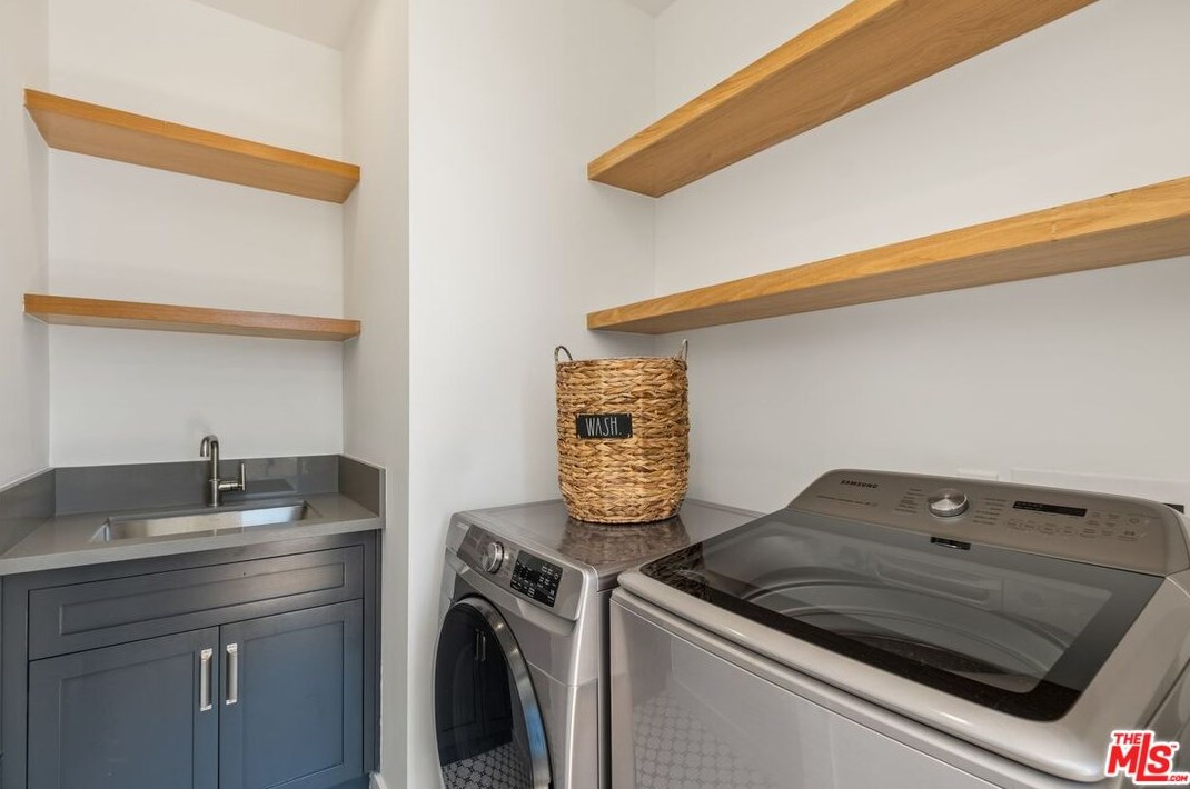 8898 Hubbard St, Los Angeles CA  90232-2402 exterior