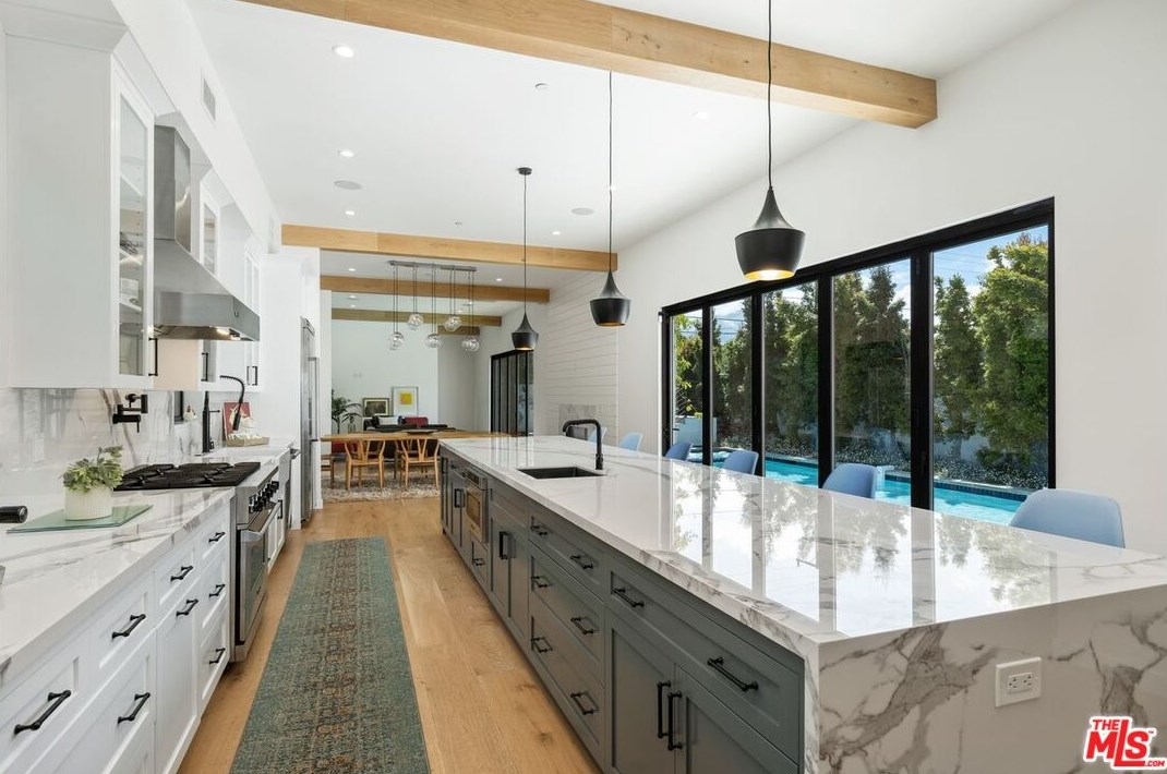 8898 Hubbard St, Los Angeles CA  90232-2402 exterior