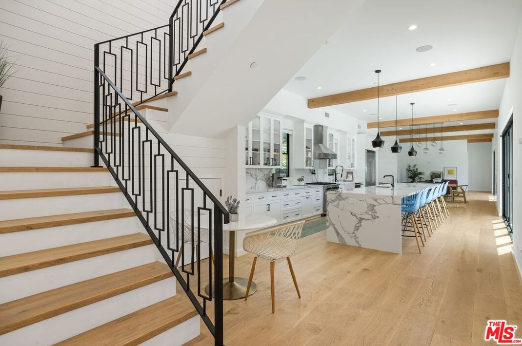 8898 Hubbard St, Los Angeles CA  90232-2402 exterior