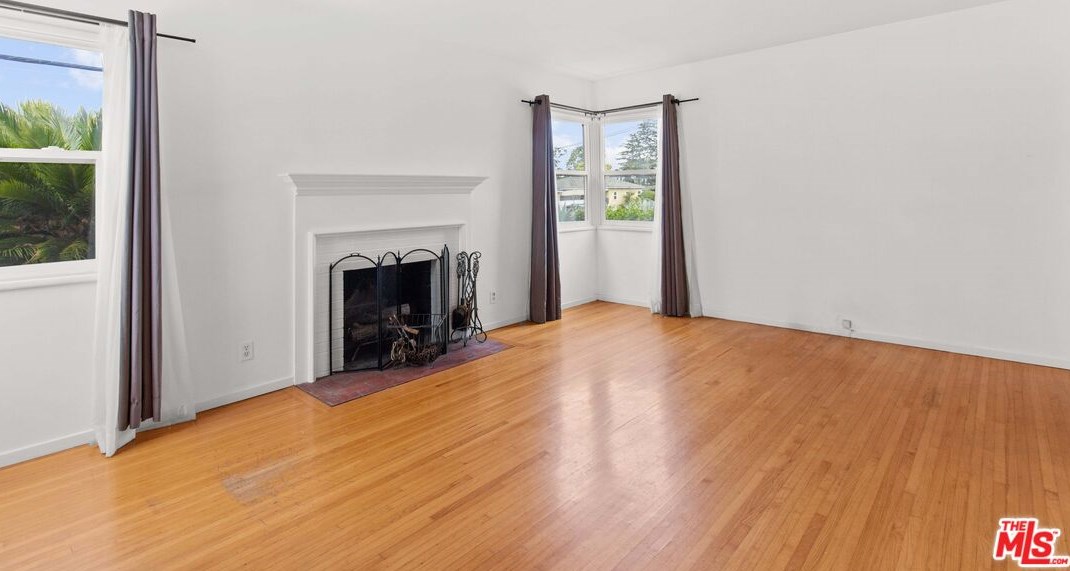 3472 Colonial Ave, Los Angeles CA  90066-1814 exterior
