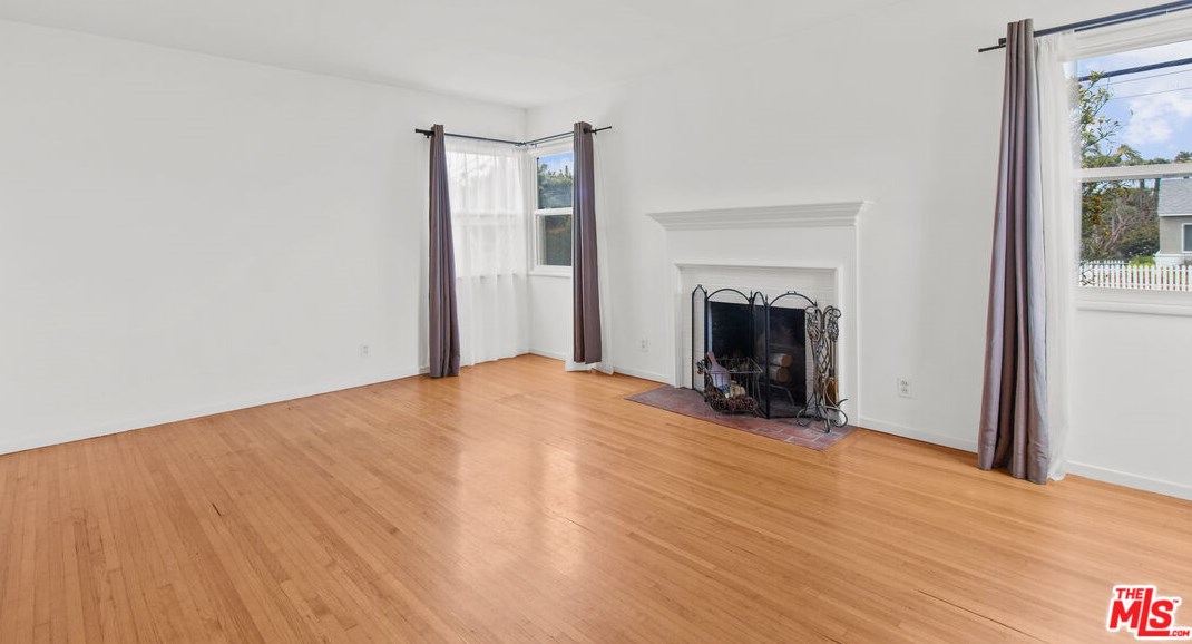 3472 Colonial Ave, Los Angeles CA  90066-1814 exterior