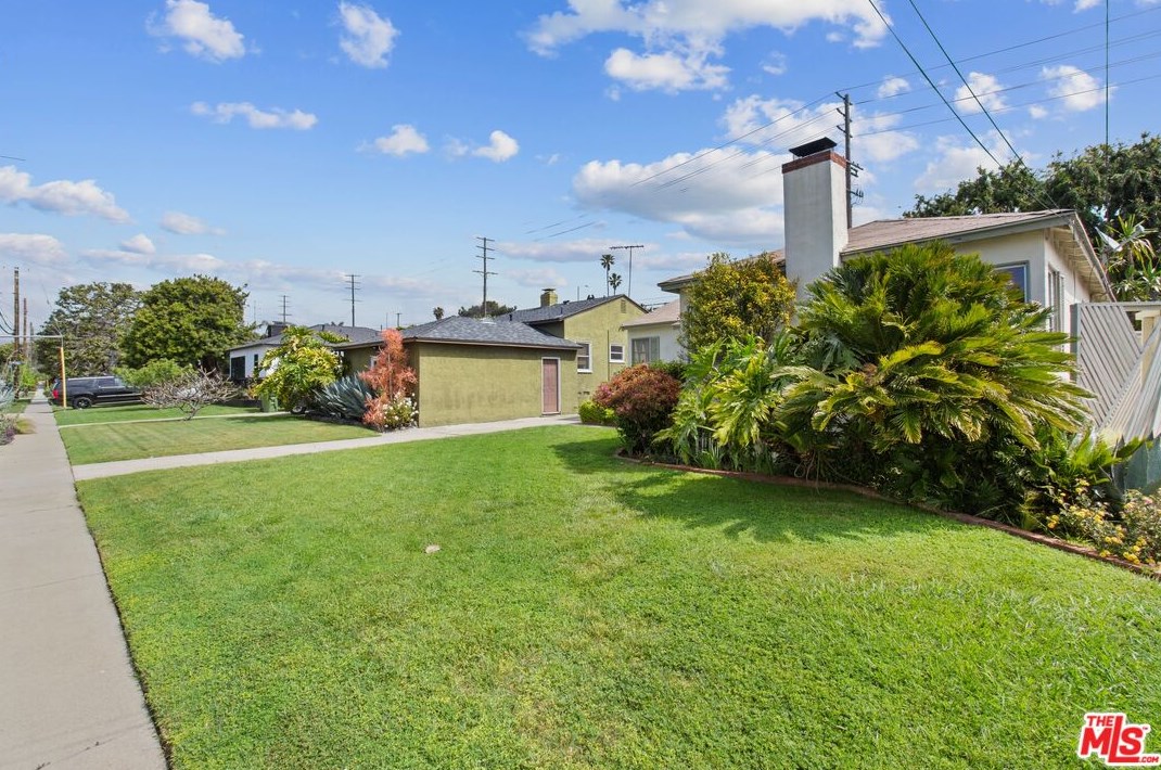 3472 Colonial Ave, Los Angeles CA  90066-1814 exterior