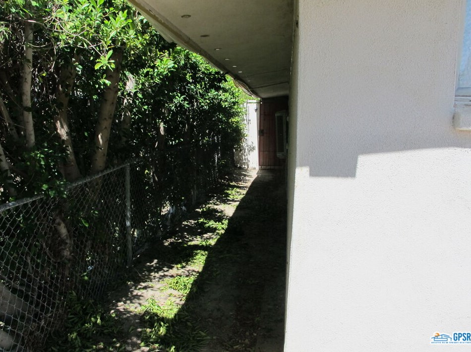 30885 Santa Barbara Dr, Cathedral City CA  92234-5060 exterior