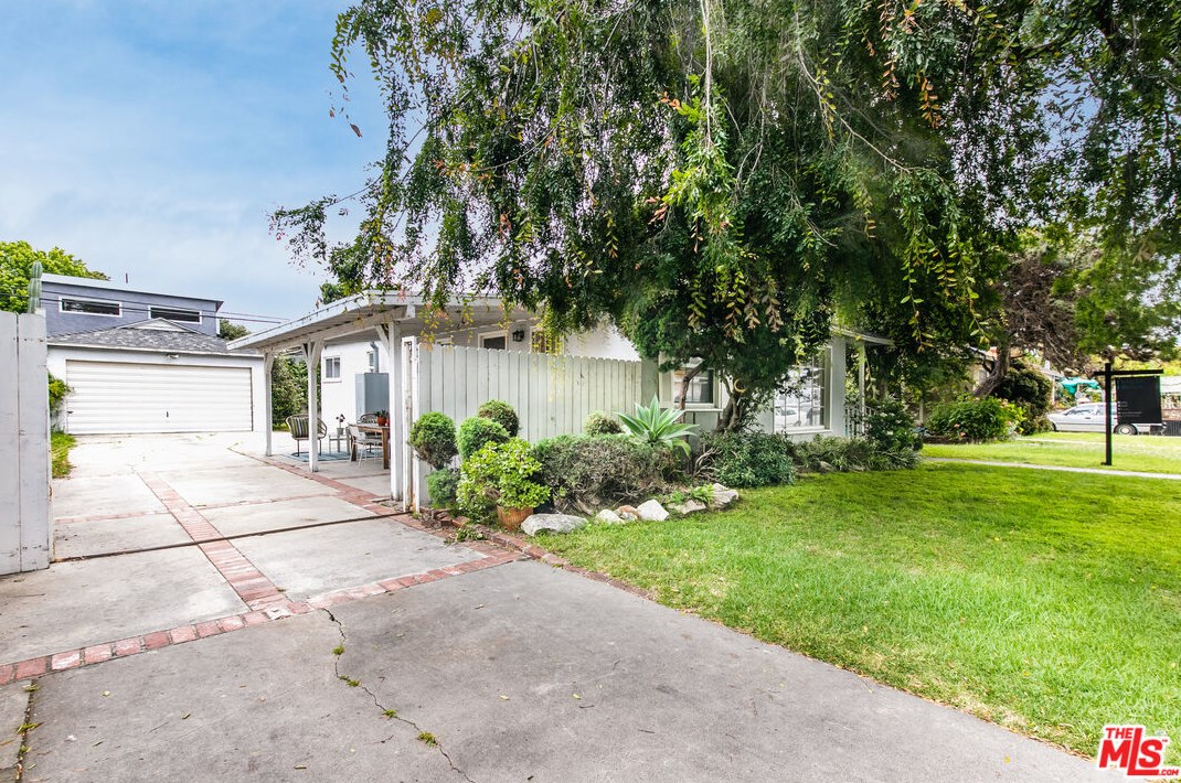 11951 Bray St, Los Angeles, CA 90230-6009