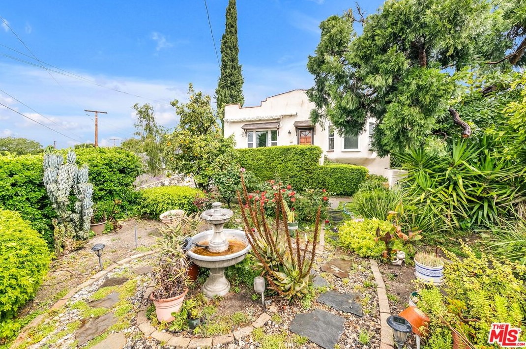 2919 Stevens St, Glendale, CA 91214