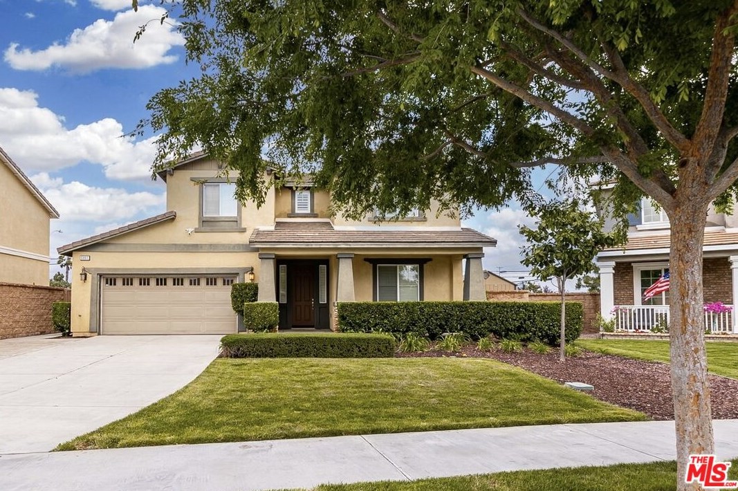 6861 Manchester Ct, Fontana, CA 92336