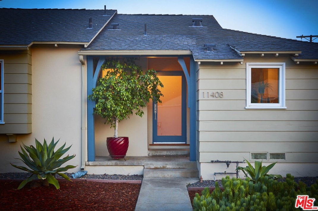 11408 Francis Pl, Los Angeles, CA 90066-3314