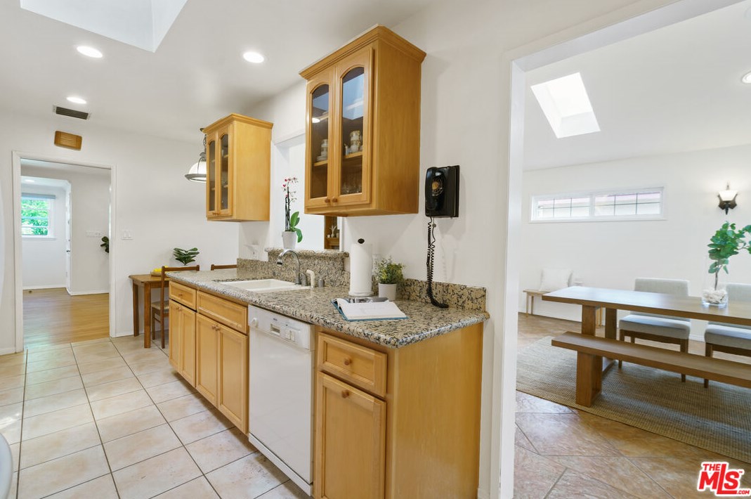 19606 Enadia Way, Los Angeles CA  91335-3621 exterior