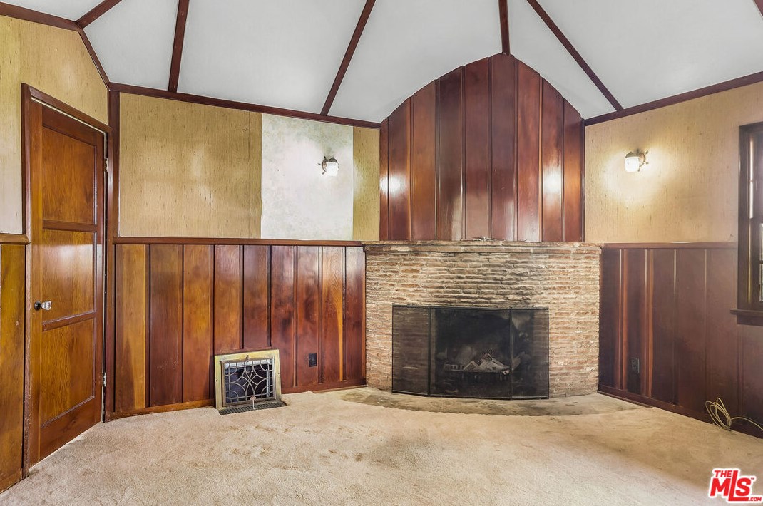 4166 60th St, Los Angeles CA  90043-3602 exterior