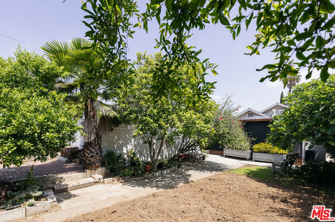 3242 2nd St, Los Angeles CA  90063-3010 exterior