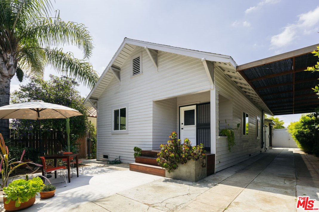3242 2nd St, Los Angeles, CA 90063-3010