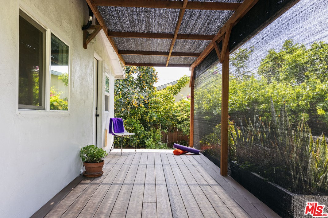 3242 2nd St, Los Angeles CA  90063-3010 exterior