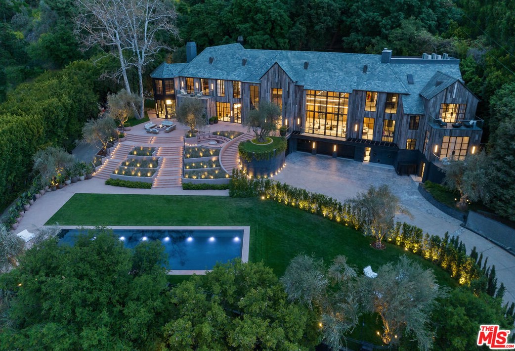 2650 Benedict Canyon Dr, Beverly Hills, CA 90210-1023