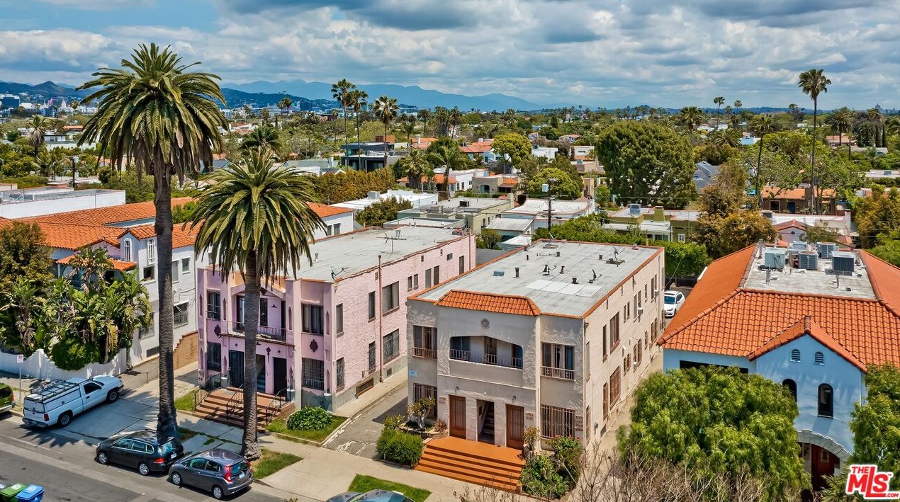 512 Spaulding Ave, Los Angeles CA  90036-1844 exterior