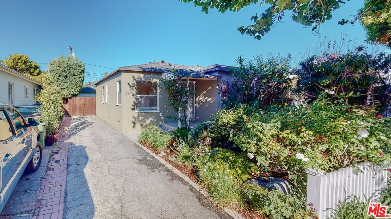 4277 Mildred Ave, Los Angeles CA  90066-6114 exterior