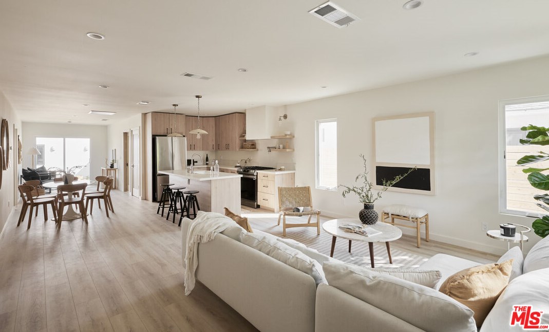 2242 Dorris Pl, Los Angeles CA  90031-1127 exterior
