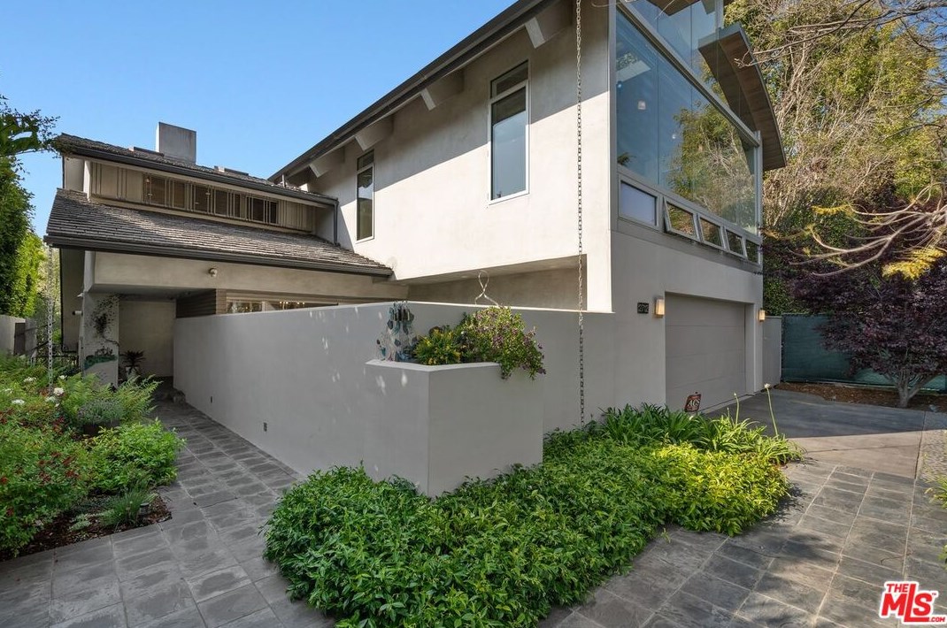 2712 Monte Mar Ter, Los Angeles CA  90064-3408 exterior