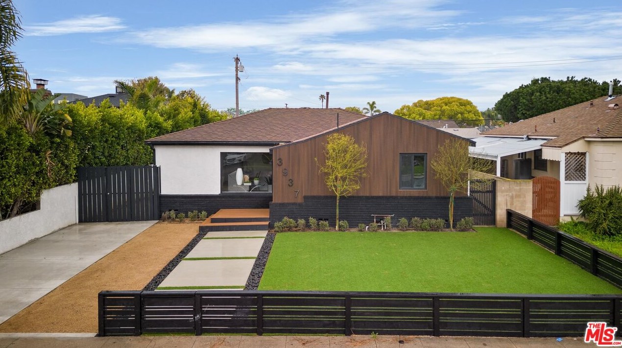3937 Redwood Ave, Los Angeles CA  90066-4107 exterior