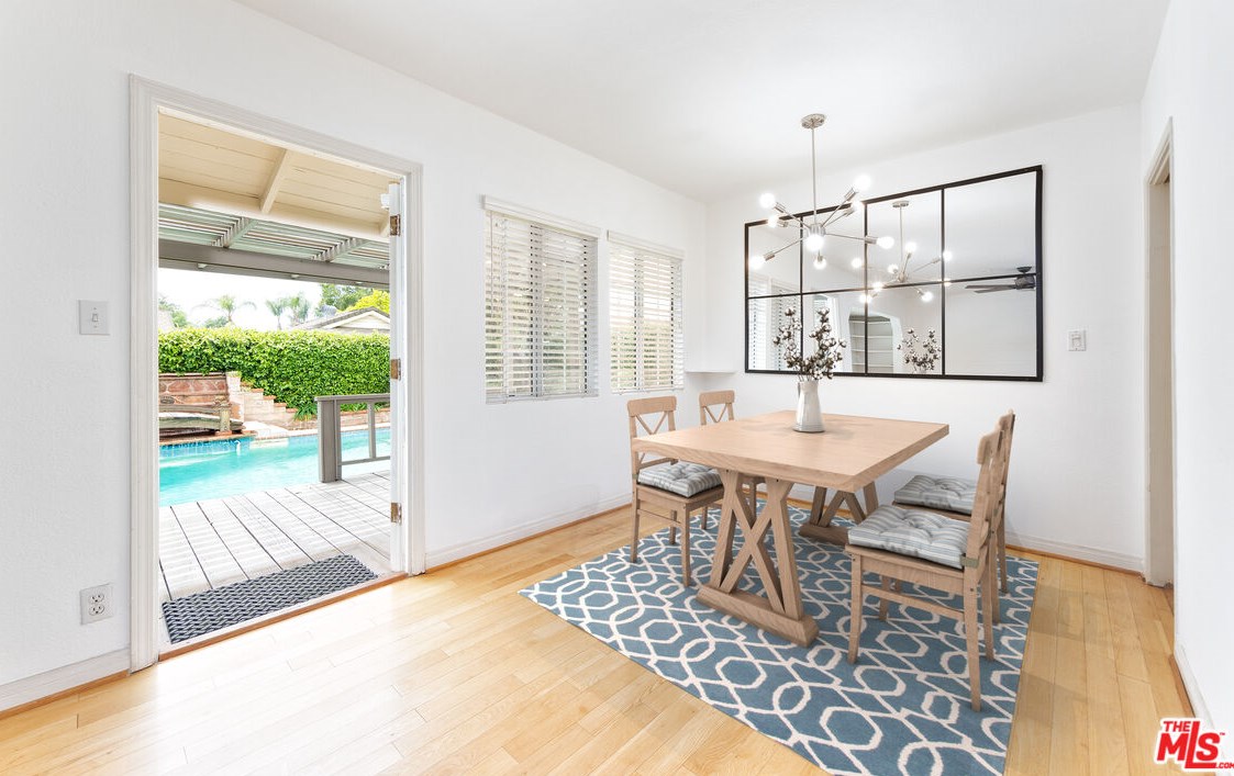 16638 Bermuda St, San Fernando CA  91344-5043 exterior