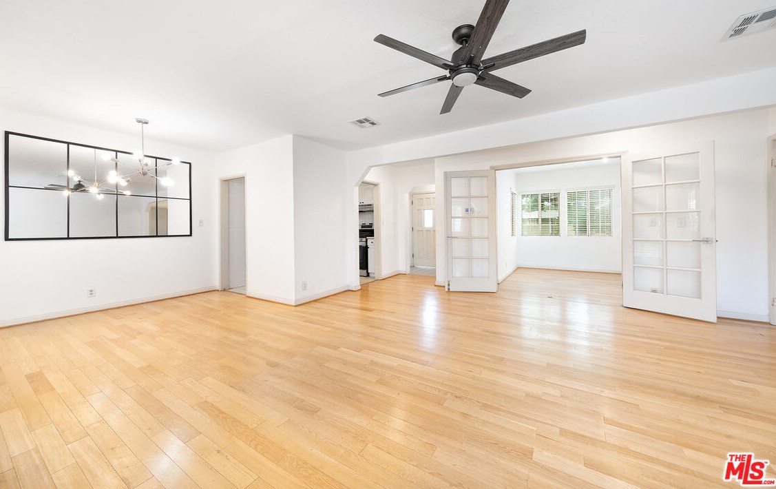 16638 Bermuda St, San Fernando CA  91344-5043 exterior