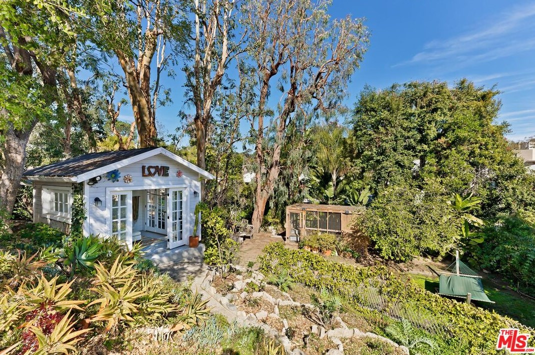 11123 Ophir Dr, Los Angeles CA  90024-1918 exterior