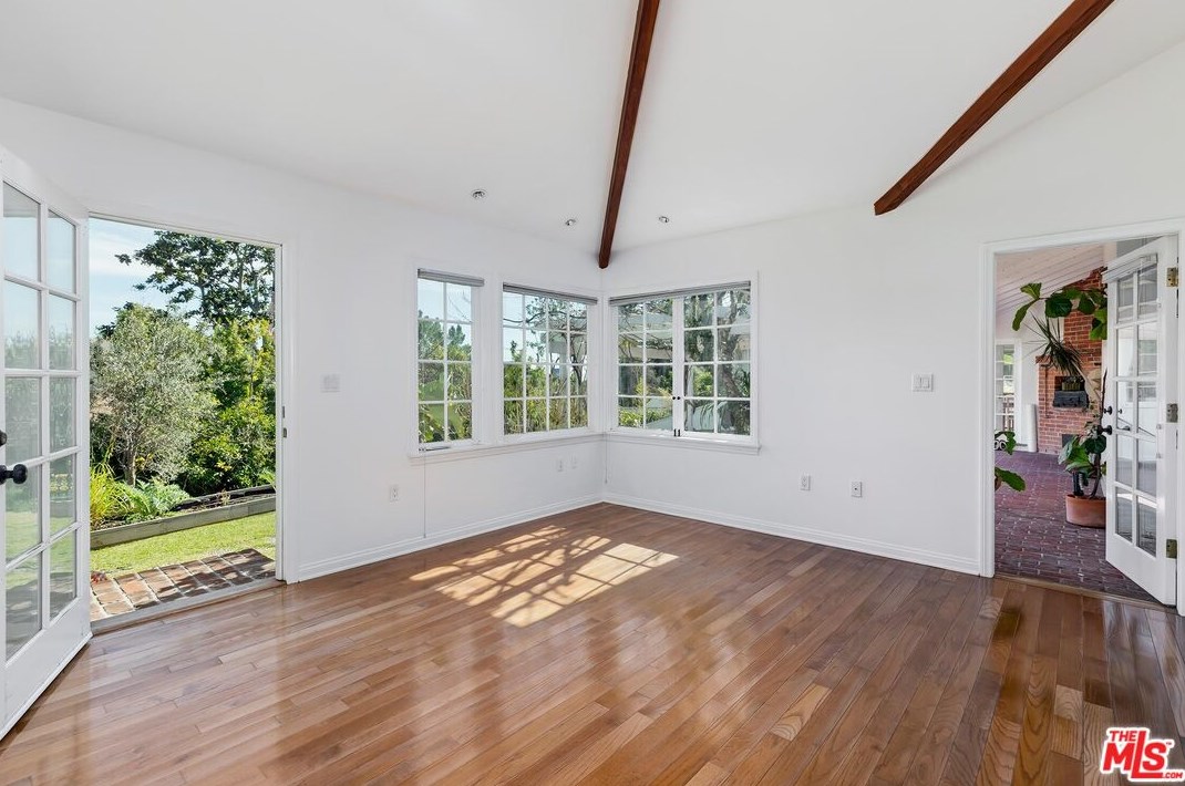 11123 Ophir Dr, Los Angeles CA  90024-1918 exterior
