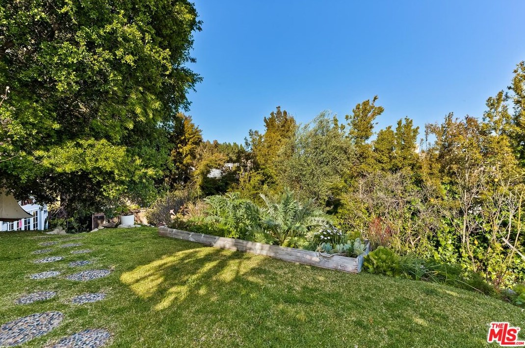 11123 Ophir Dr, Los Angeles CA  90024-1918 exterior
