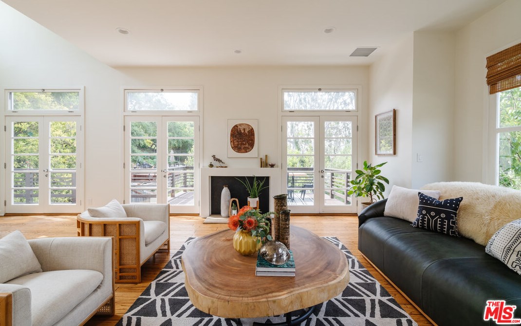 2640 Commonwealth Ave, Los Angeles, CA 90027-1210
