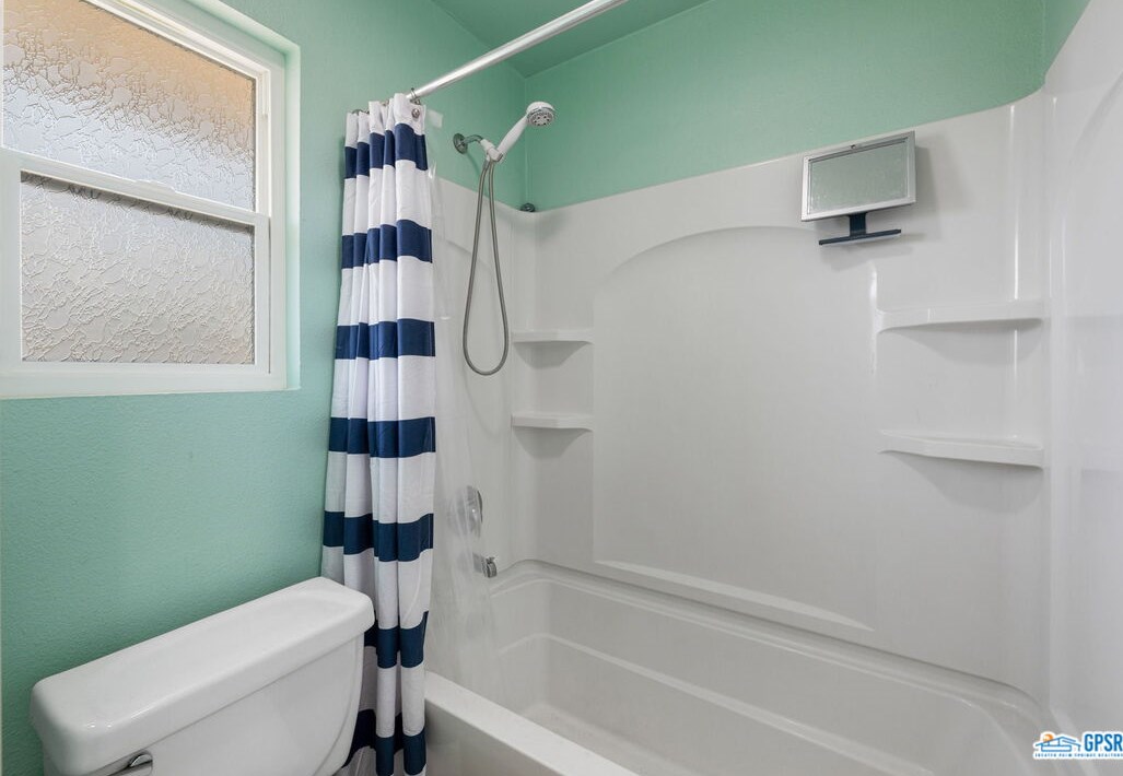 1 Lakeview Cir, Cathedral City CA  92234-6056 exterior