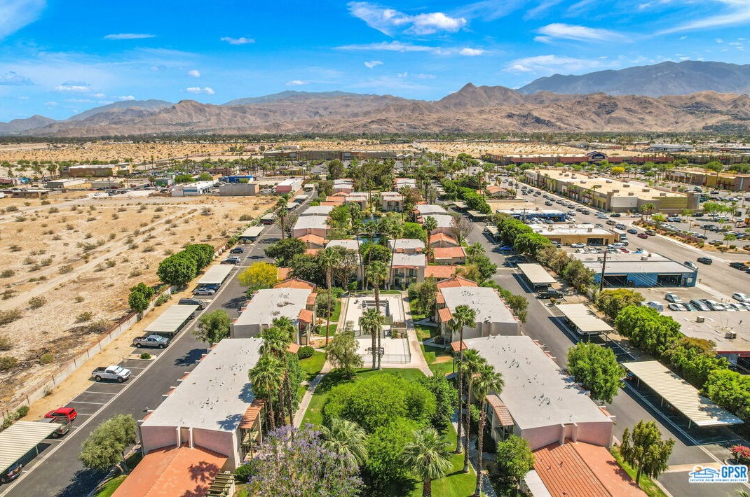 1 Lakeview Cir, Cathedral City CA  92234-6056 exterior