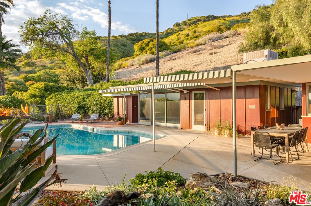 526 Hunter Dr, Fillmore, CA 93015-1035