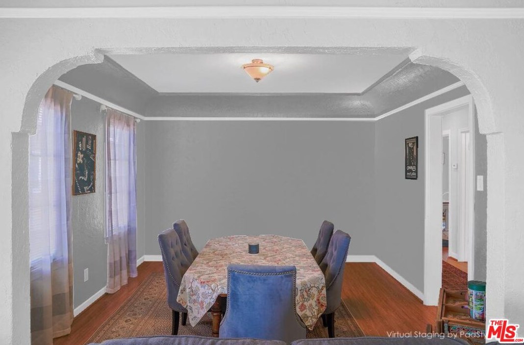 1244 Highland Ave, Los Angeles CA  90019-1733 exterior