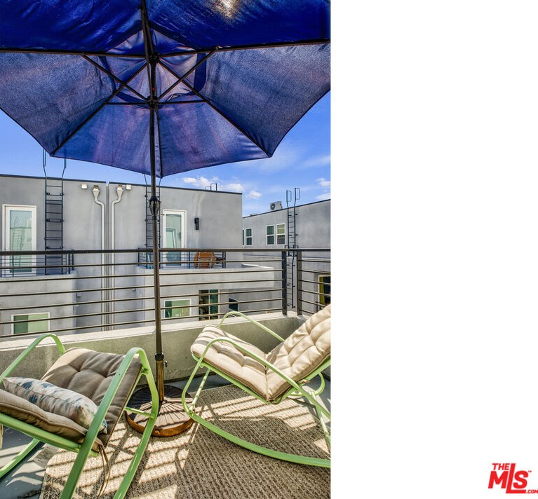 3034 Coolidge Ave, Los Angeles CA  90039-3414 exterior