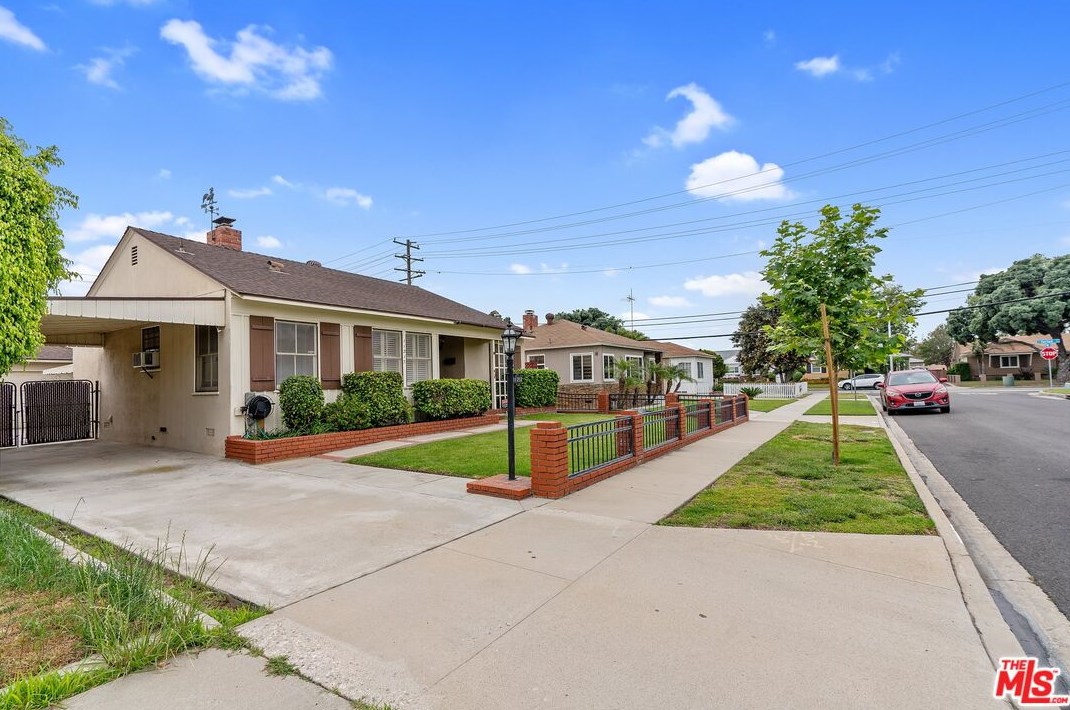 11212 Muller St, Downey, CA 90241