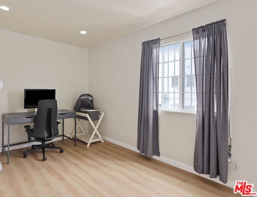 910 71st St, Los Angeles CA 90003-1836 exterior