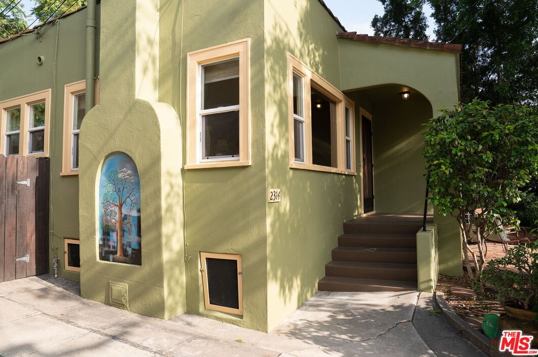 2314 Edgewater Ter, Los Angeles, CA 90039-3205