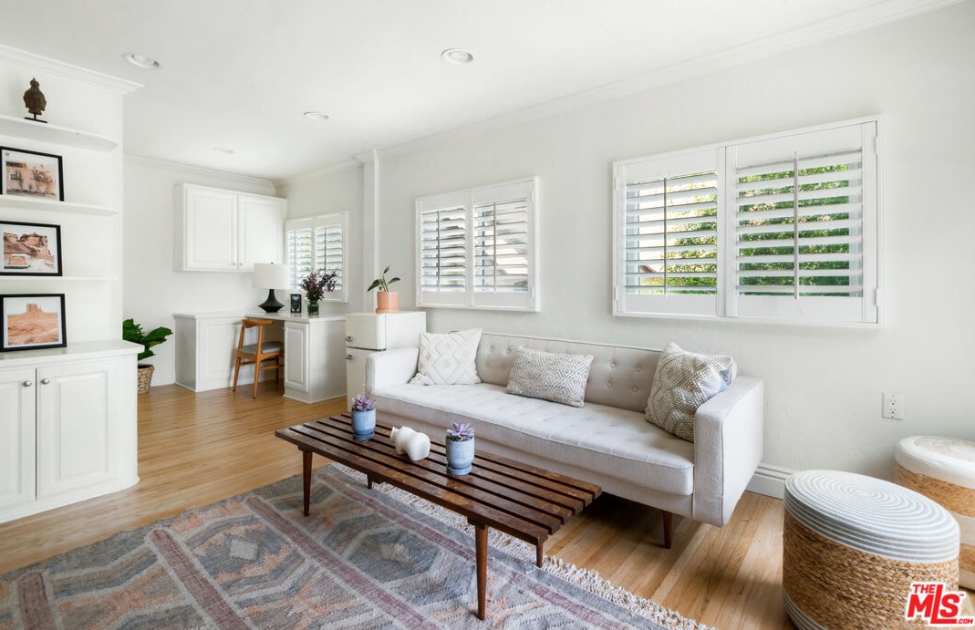 2148 Crary St, Pasadena CA  91104-1826 exterior