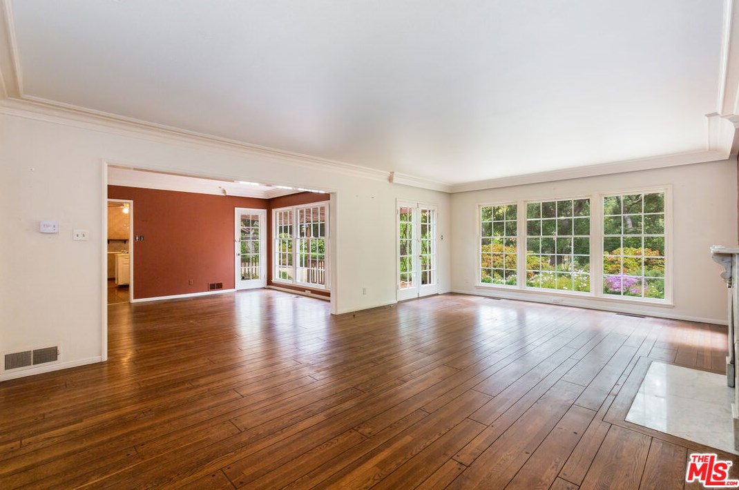 425 Baseline Rd, Claremont, CA 91711-1608